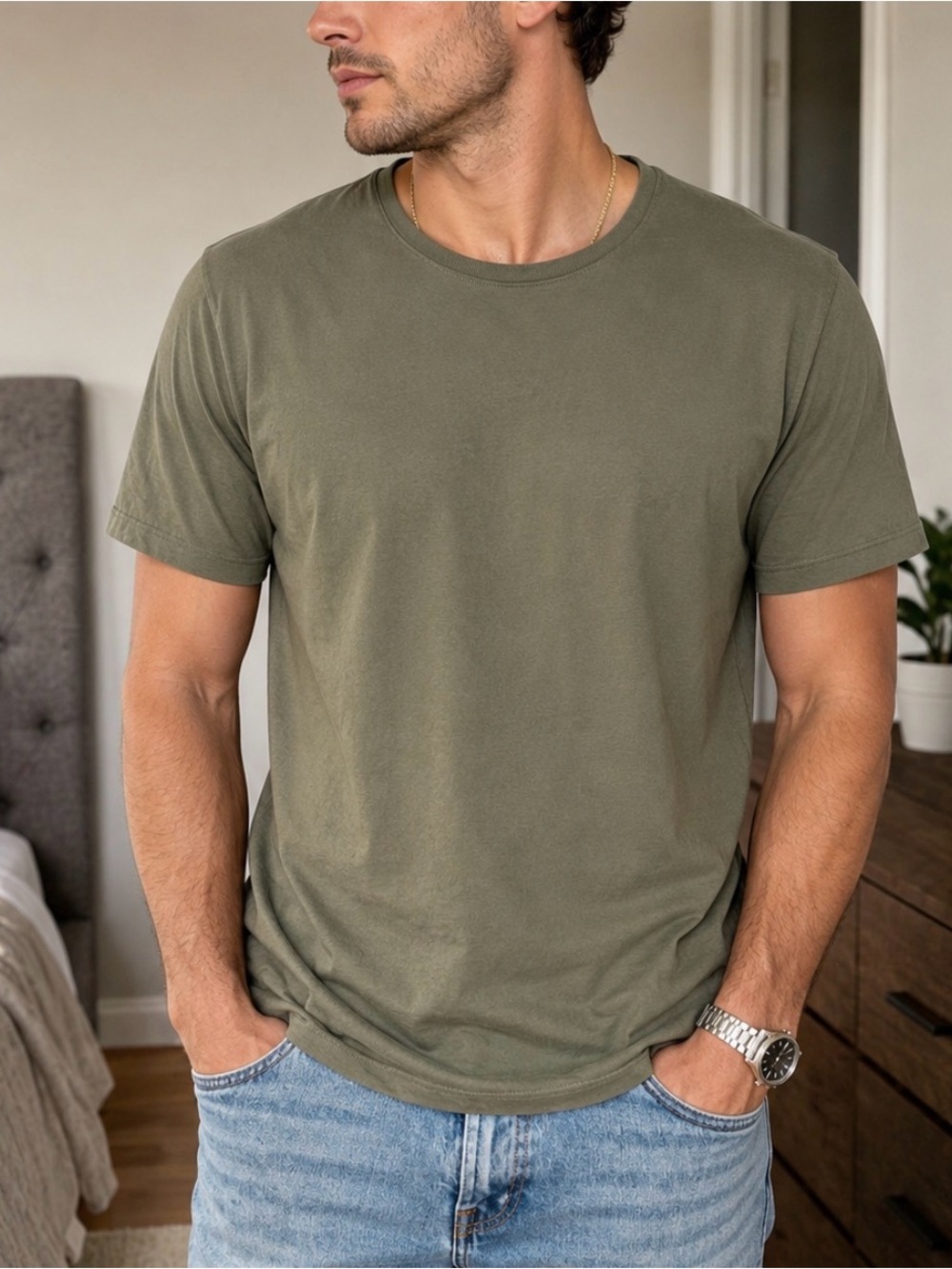 Urban Outfitters Men's Crewneck Tee - Olive Green- XXL